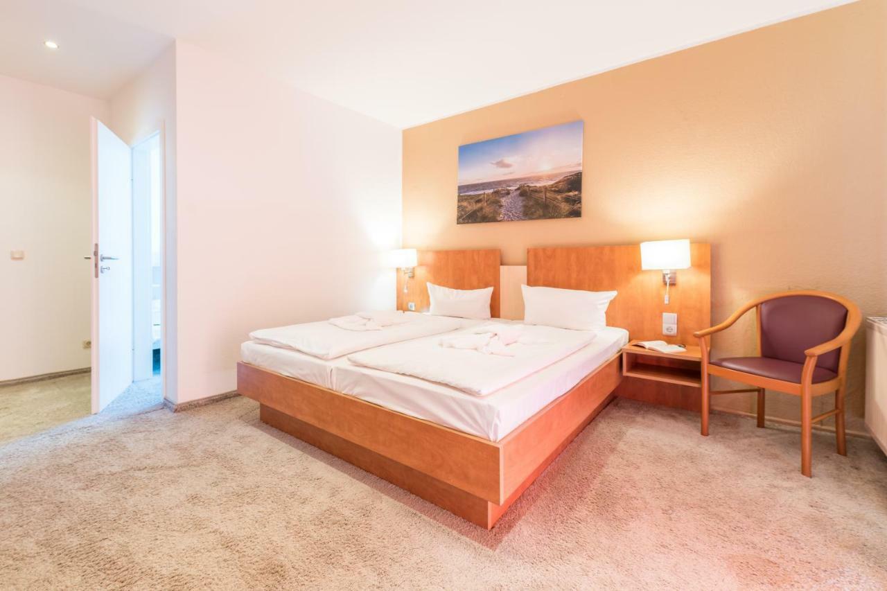 Hotel Koenigslinie Засниц Экстерьер фото
